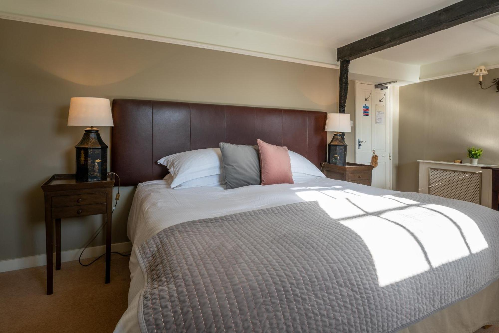 The Royal Oak Inn Chichester Kültér fotó